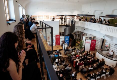 &Scaron;t&uacute;rovo pero &ndash; historick&yacute; triumf